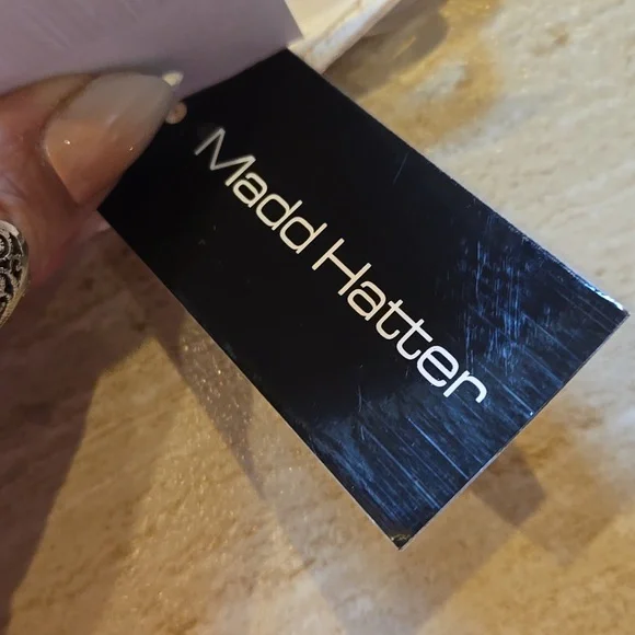 NWT Madd Hatter Stylish Wide Brim Hat with Beachy Gold Chain Accent - Picture 7 of 9